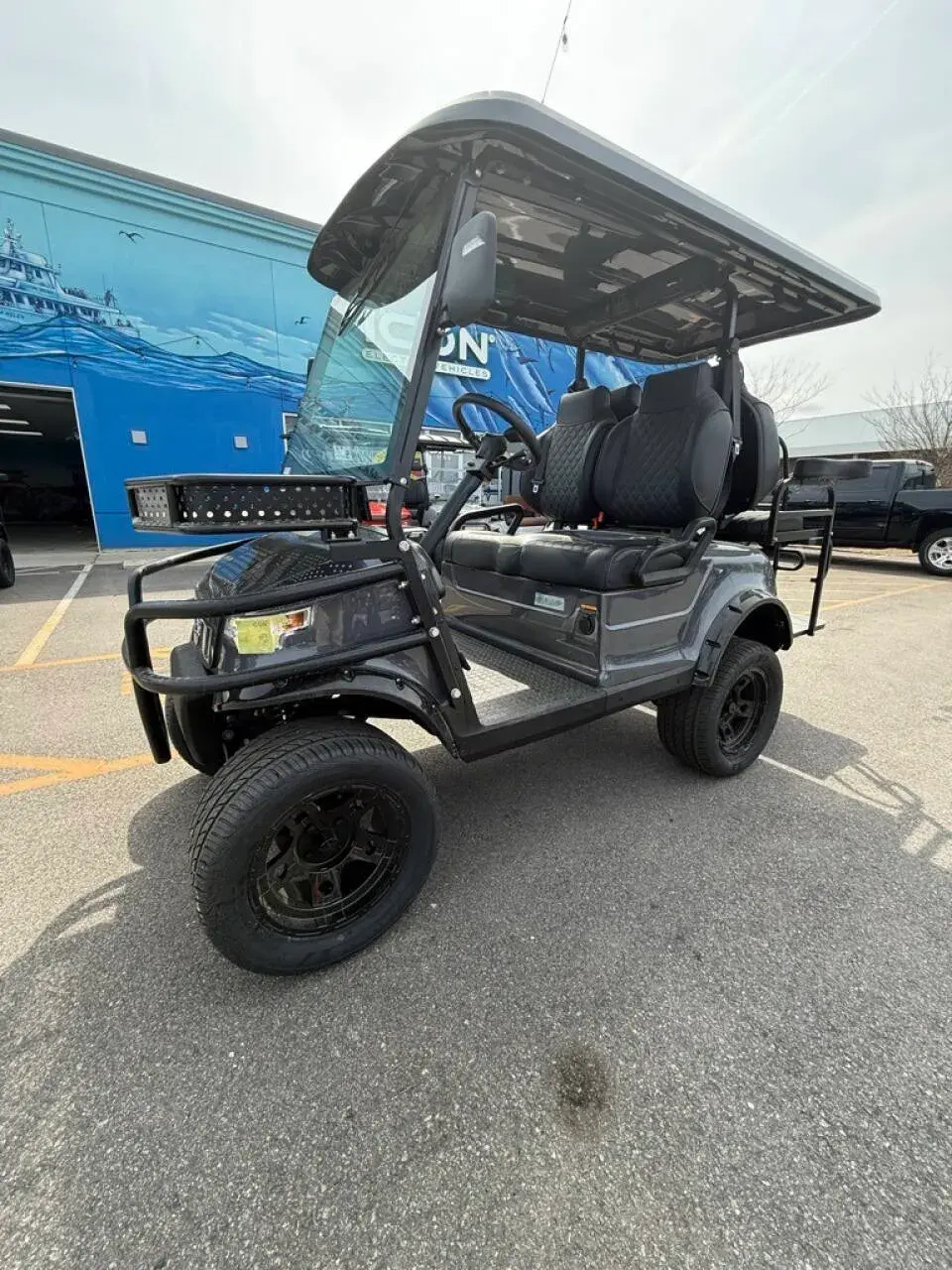 2025 Epic Carts E40L Lithium photo 1