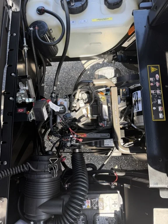2027 Cushman Hauler 800X photo 6