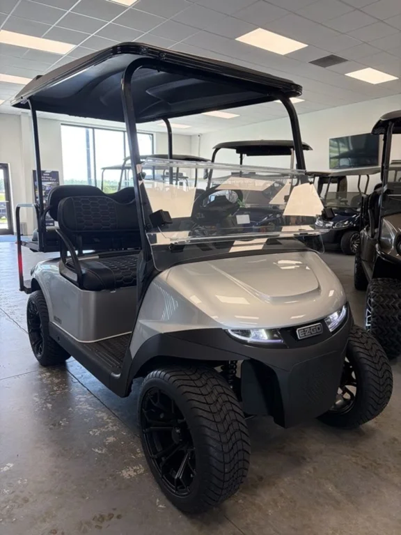 2026 E-Z-GO RXV ELiTE Lithium photo 6