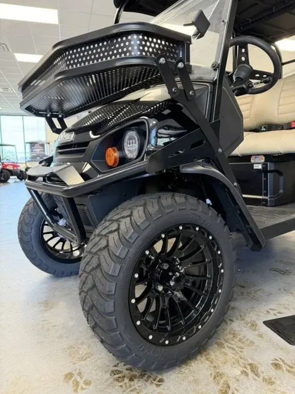 2024 E-Z-GO Liberty photo 11