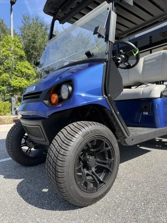 2023 E-Z-GO Express photo 6