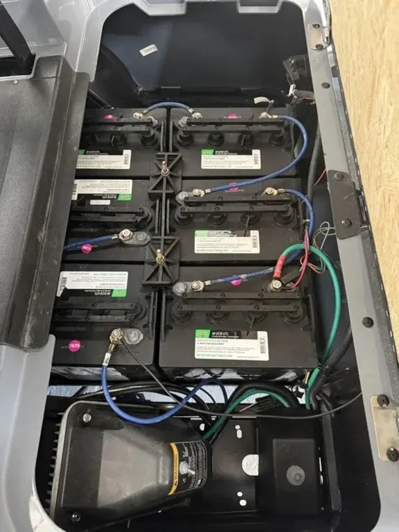 2016 E-Z-GO TXT photo 7