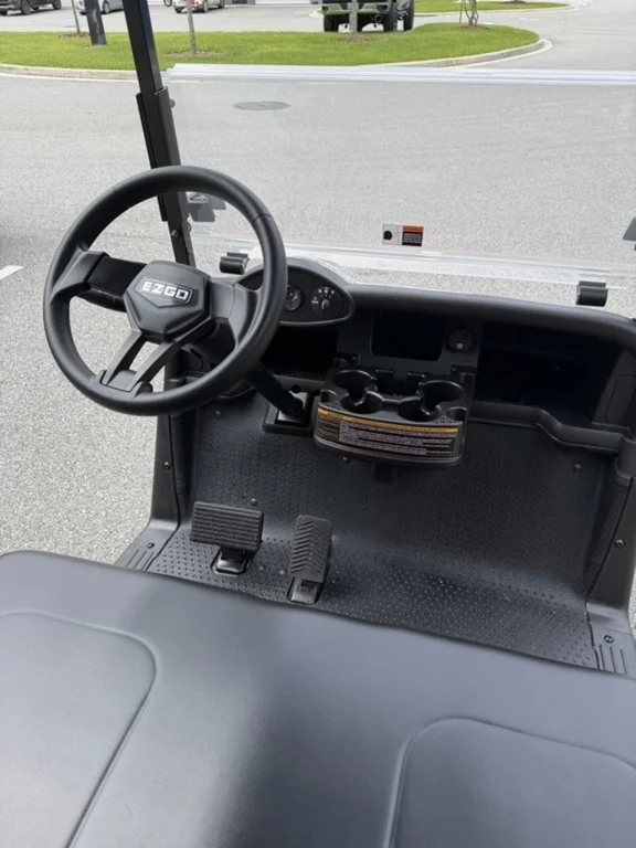 2021 E-Z-GO RXV ELiTE Lithium photo 7