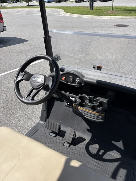 2020 E-Z-GO RXV ELiTE Lithium photo 5
