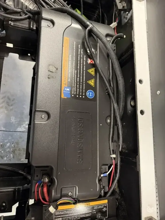 2020 E-Z-GO RXV photo 7