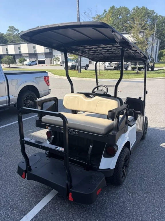 2027 E-Z-GO Freedom ELiTE Lithium photo 3