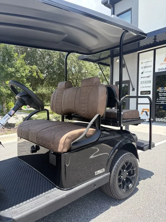 2026 E-Z-GO RXV photo 8