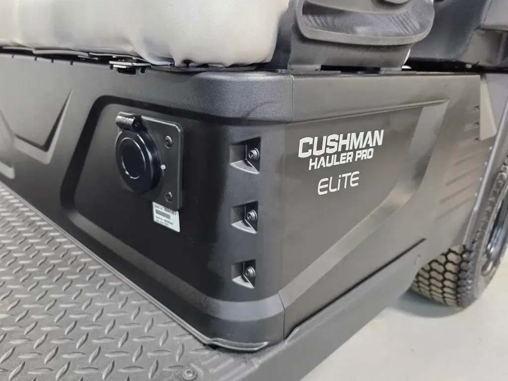 2027 Cushman Hauler PRO photo 13