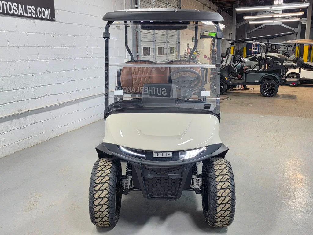 2026 E-Z-GO RXV ELiTE Lithium photo 3