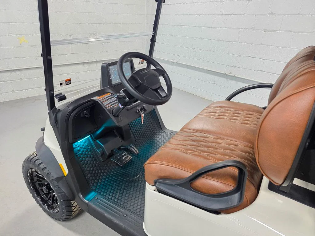2026 E-Z-GO RXV ELiTE Lithium photo 11