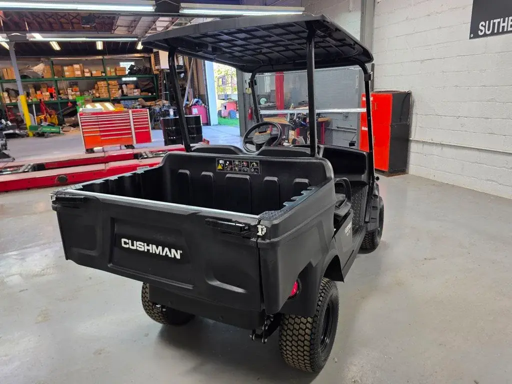 2027 Cushman Hauler 800X photo 5