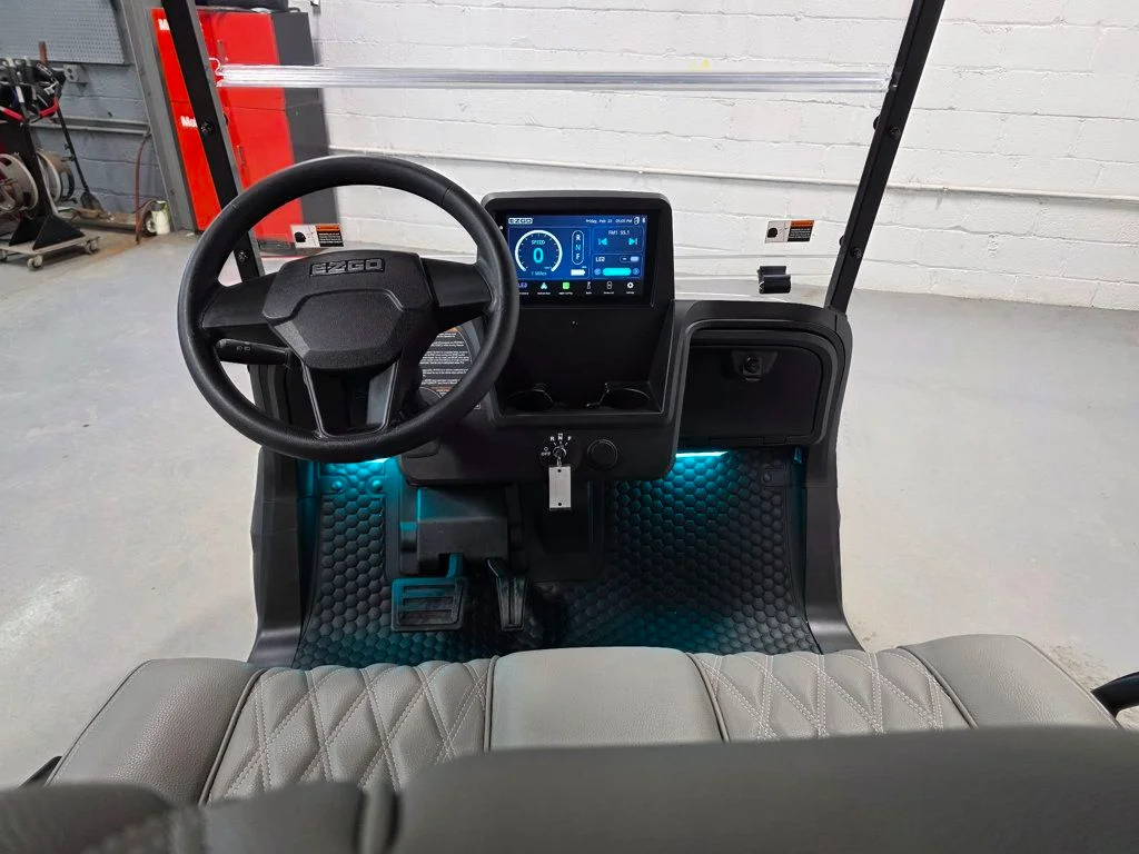 2026 E-Z-GO RXV ELiTE Lithium photo 11
