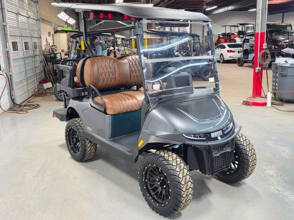 2026 E-Z-GO RXV ELiTE Lithium photo 6