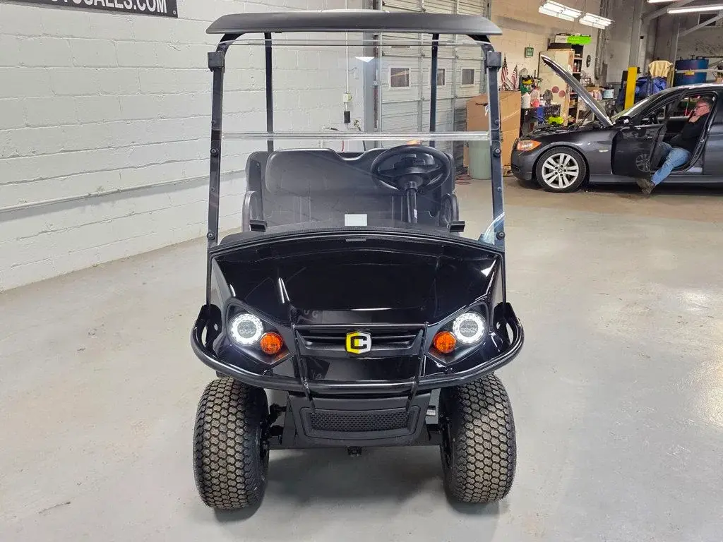 2027 Cushman Hauler 800 photo 2