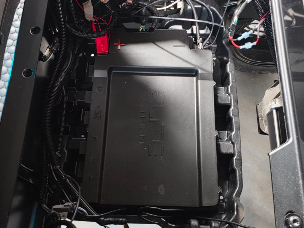 2026 E-Z-GO RXV ELiTE Lithium photo 23