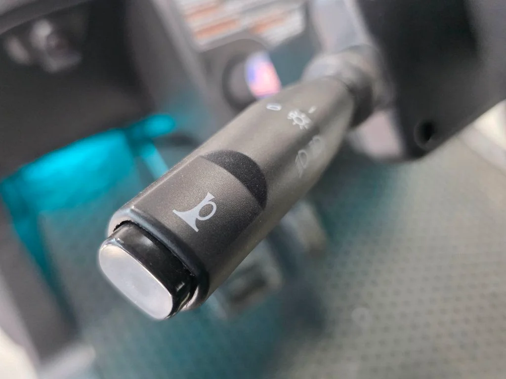 2026 E-Z-GO RXV ELiTE Lithium photo 13