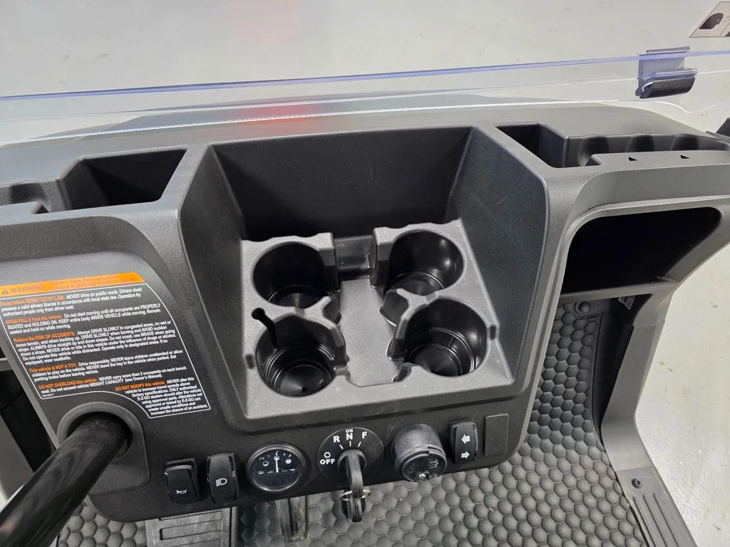 2026 E-Z-GO RXV VALOR 4 S+ photo 21