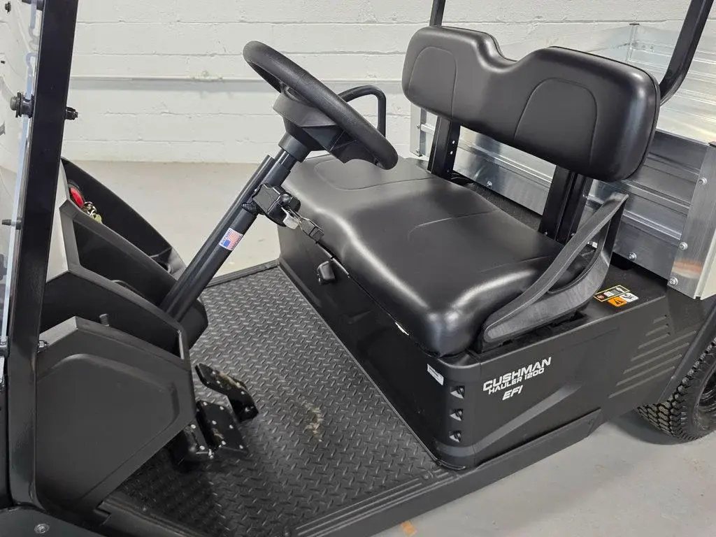 2027 Cushman Hauler 1200 photo 12