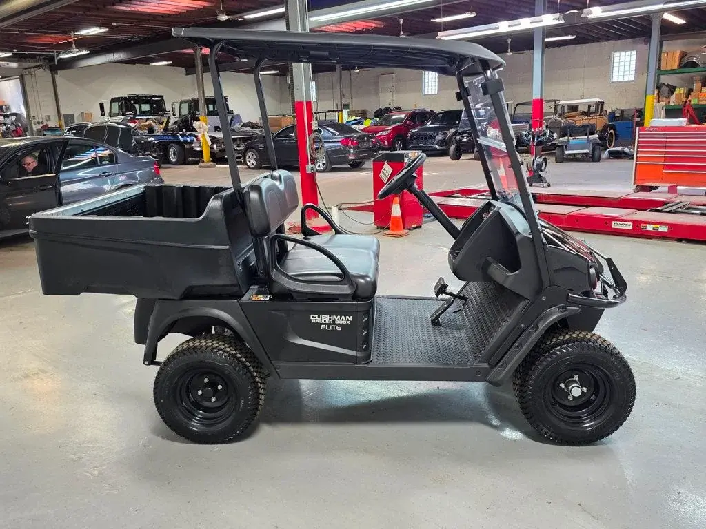2027 Cushman Hauler 800X photo 4