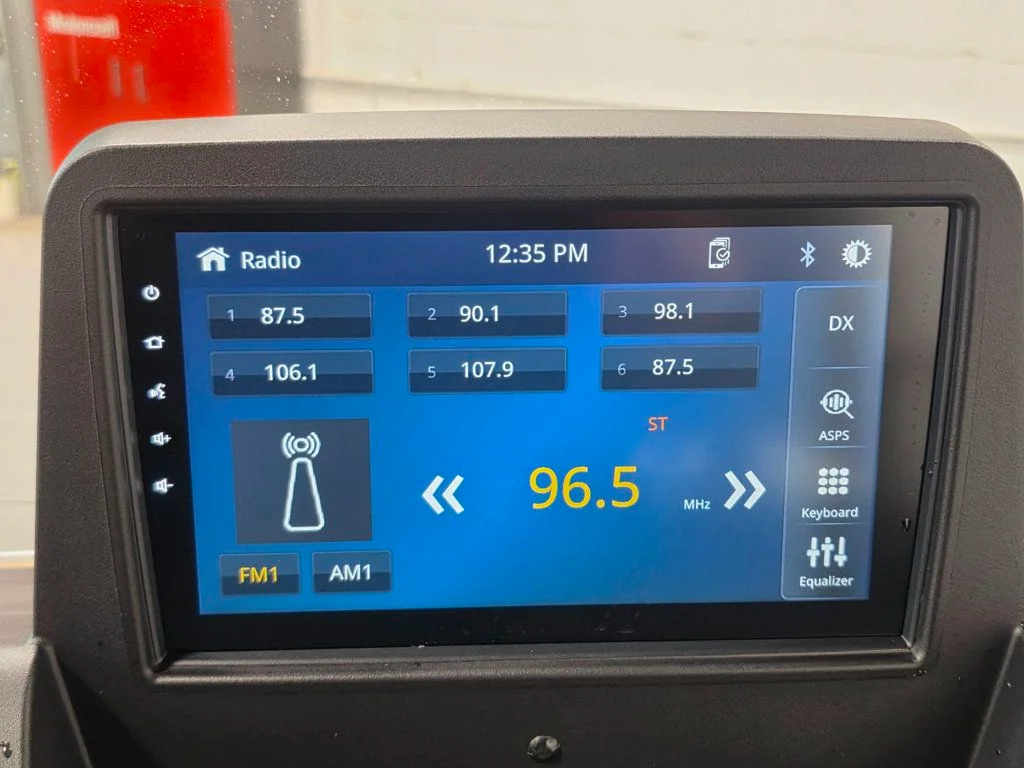 2026 E-Z-GO RXV ELiTE Lithium photo 17