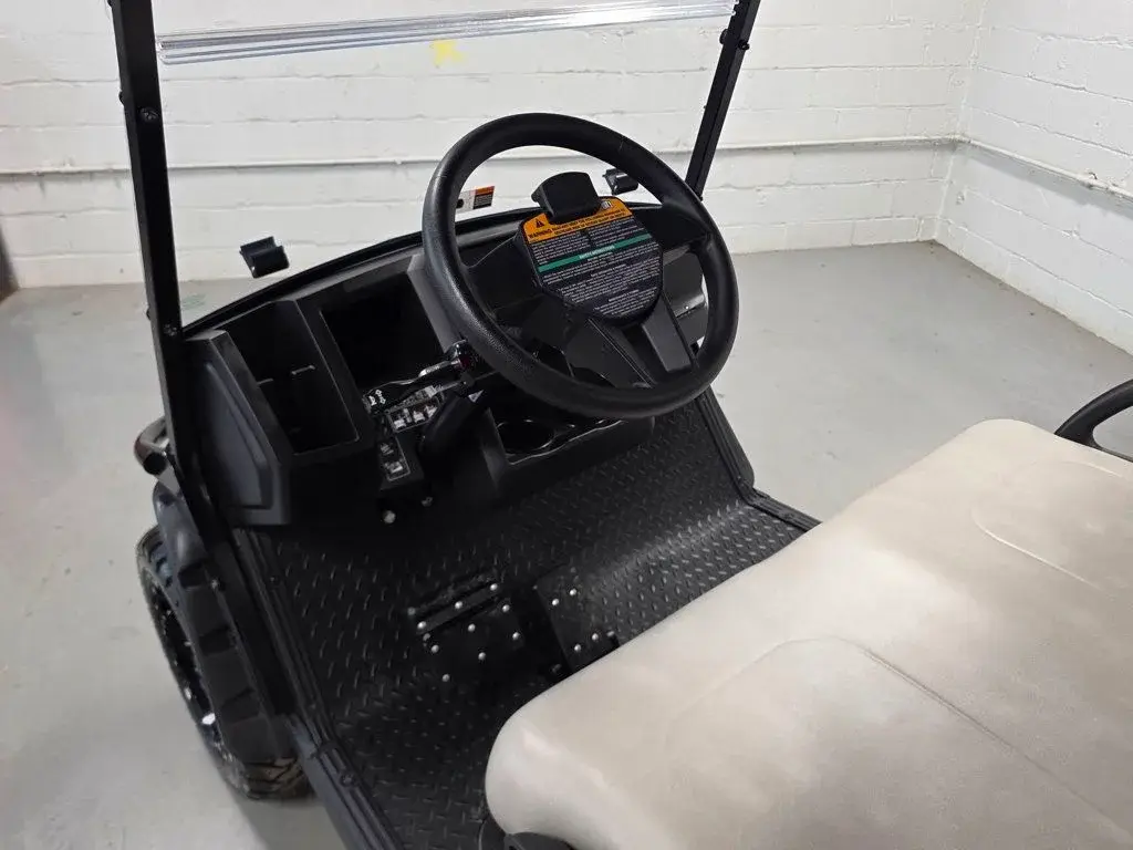 2027 Cushman Hauler 1200X photo 11