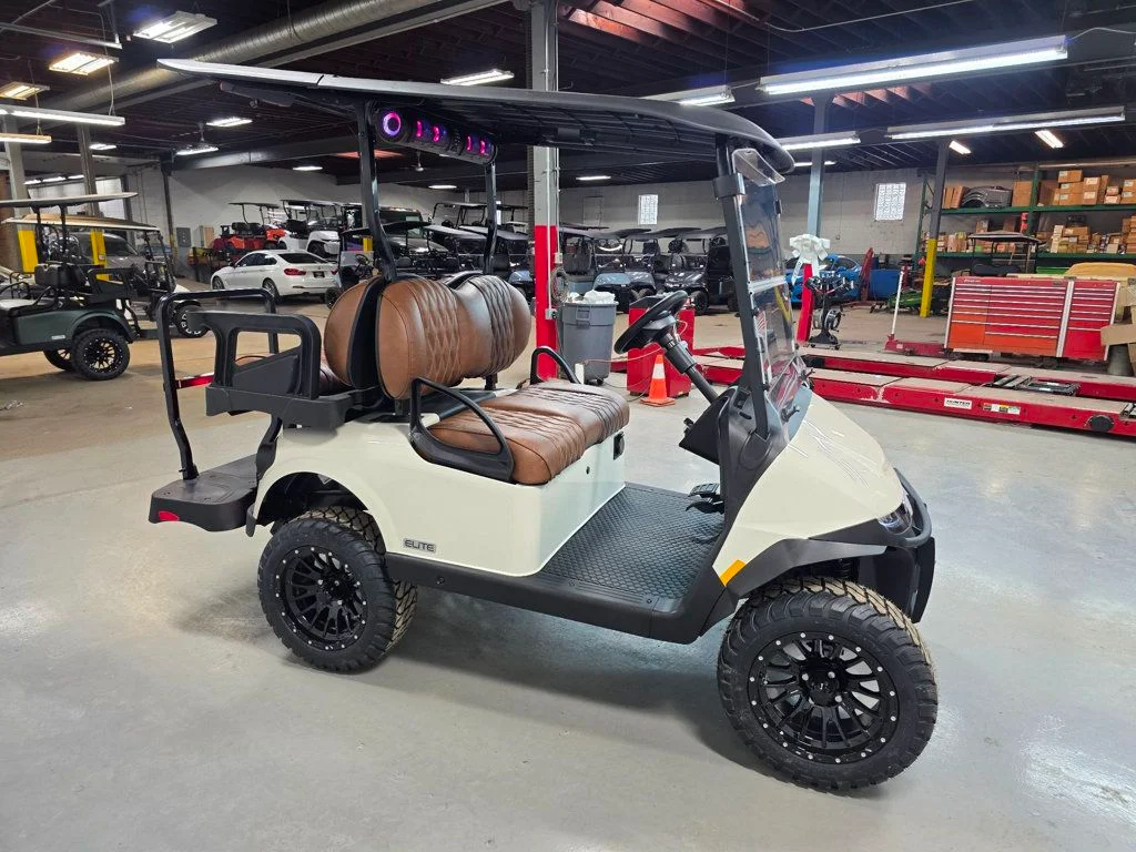 2026 E-Z-GO RXV ELiTE Lithium photo 5