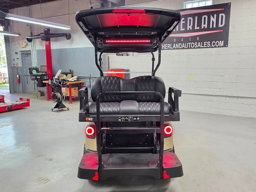 2026 E-Z-GO RXV ELiTE Lithium photo 7