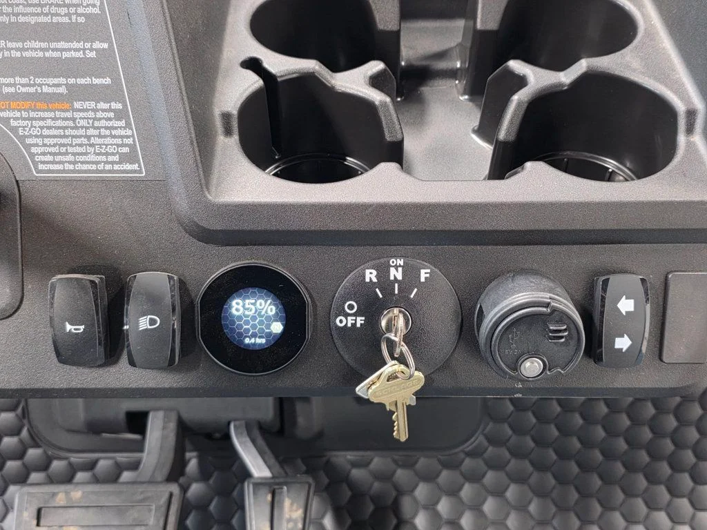 2026 E-Z-GO RXV ELiTE Lithium photo 18