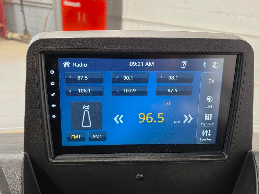 2026 E-Z-GO RXV ELiTE Lithium photo 17