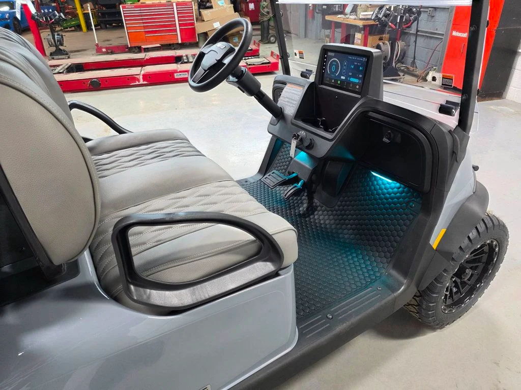 2026 E-Z-GO RXV ELiTE Lithium photo 30