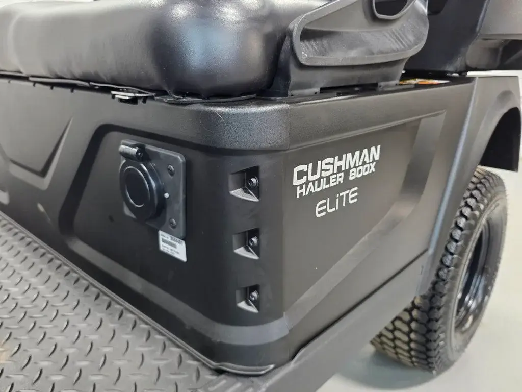2027 Cushman Hauler 800X photo 12