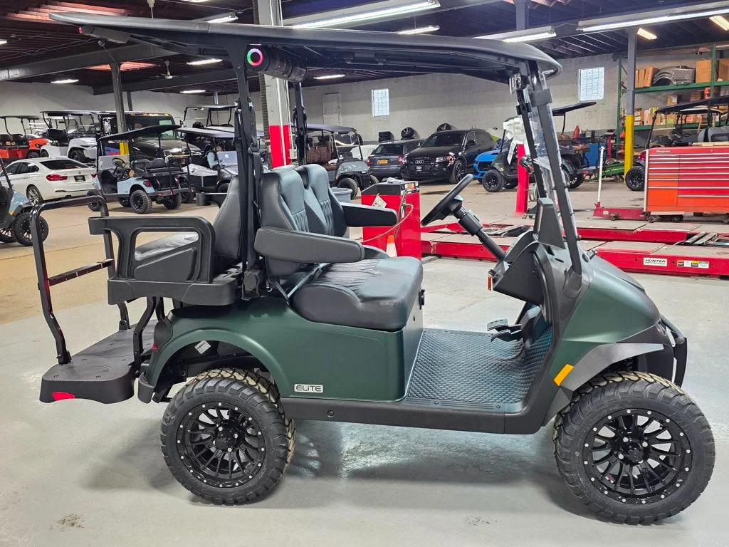 2026 E-Z-GO RXV ELiTE Lithium photo 5