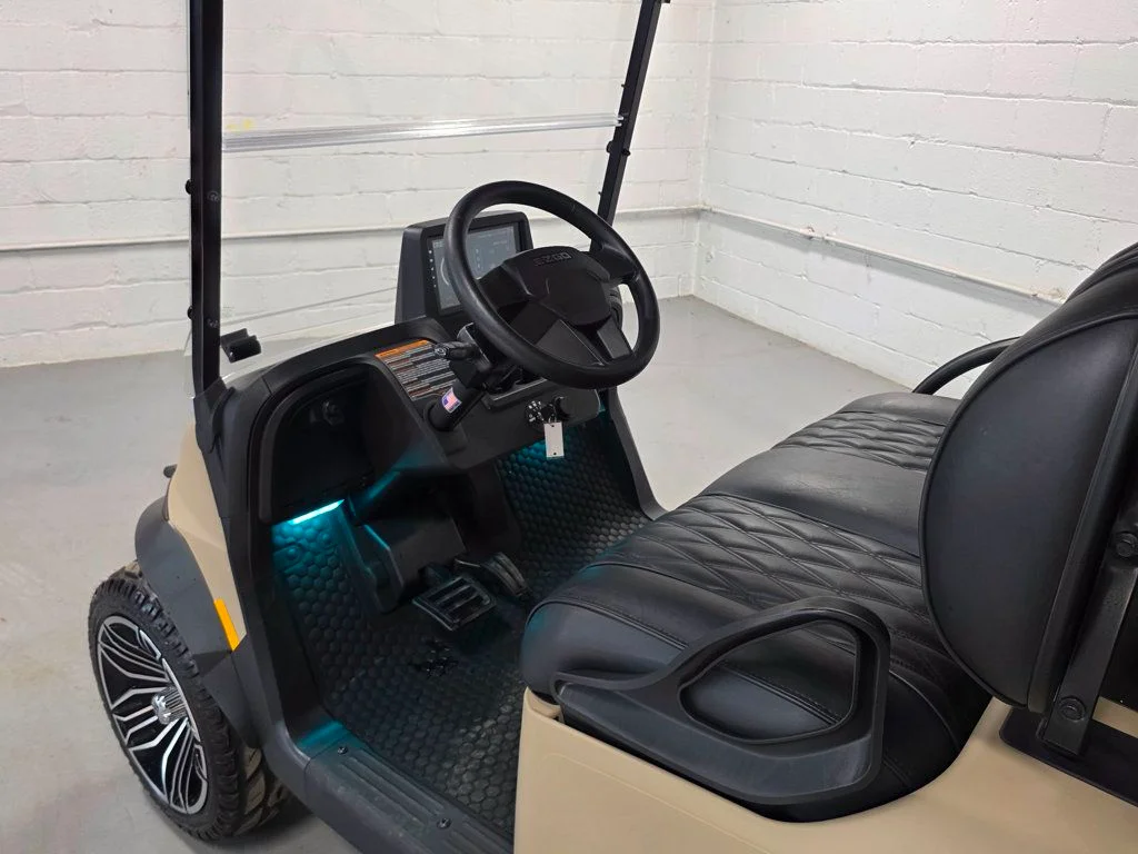 2026 E-Z-GO RXV ELiTE Lithium photo 12