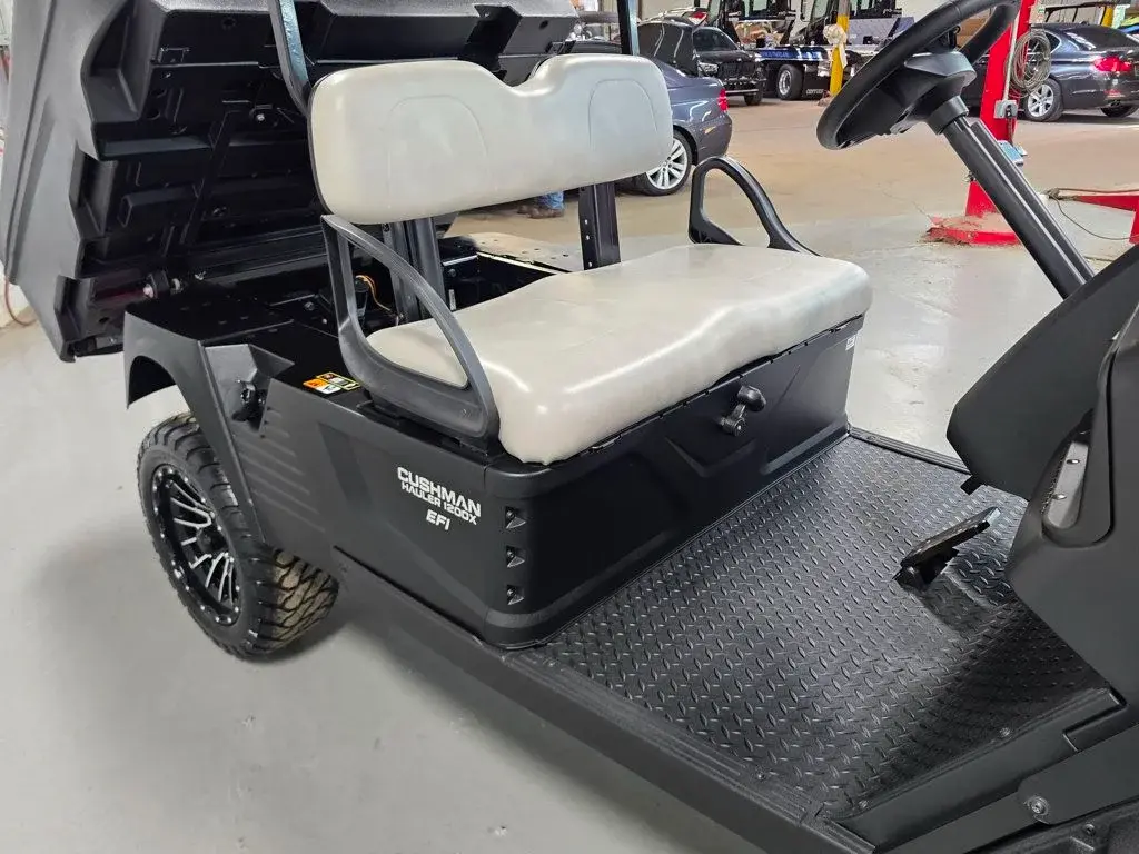 2027 Cushman Hauler 1200X photo 27