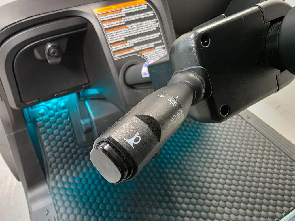 2026 E-Z-GO RXV ELiTE Lithium photo 14