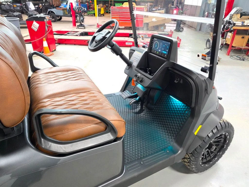 2026 E-Z-GO RXV ELiTE Lithium photo 26