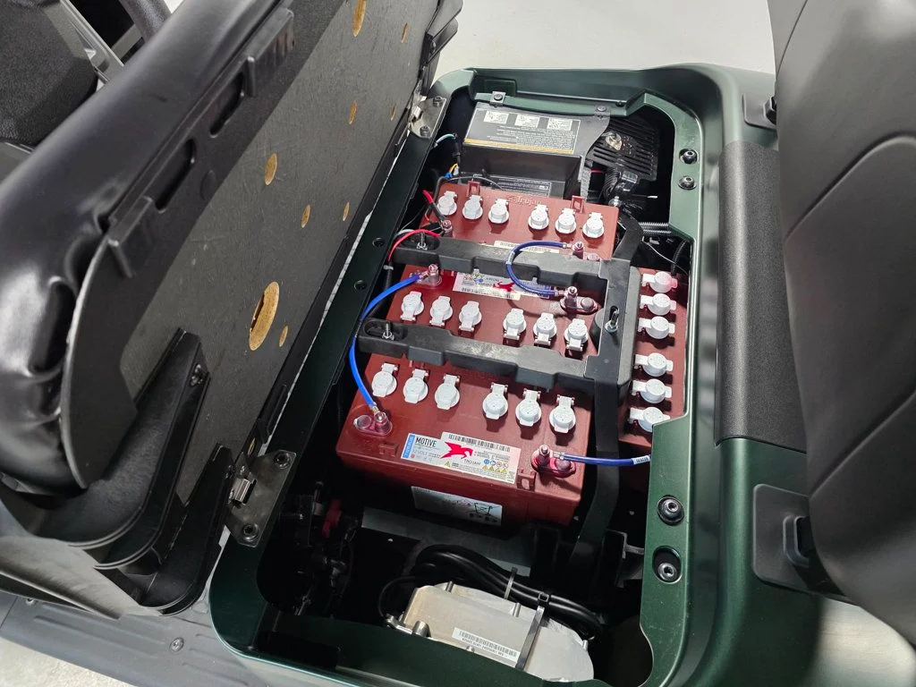 2026 E-Z-GO RXV VALOR 4 S+ photo 17