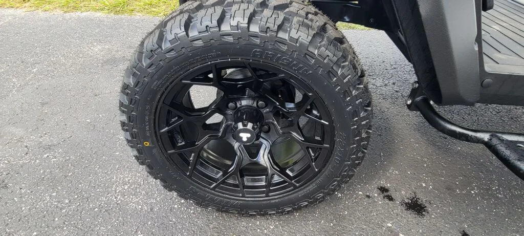 2027 ActivEV Pulse 6 Passenger Lifted photo 12