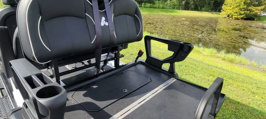 2027 ActivEV Pulse 6 Passenger Lifted photo 17