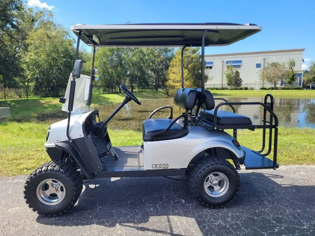 2018 E-Z-GO EZGO EXPRESS photo 4