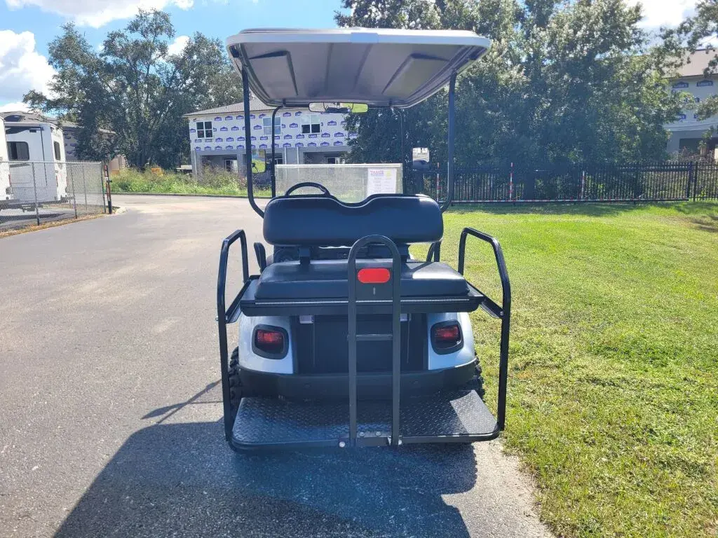 2018 E-Z-GO EZGO EXPRESS photo 6