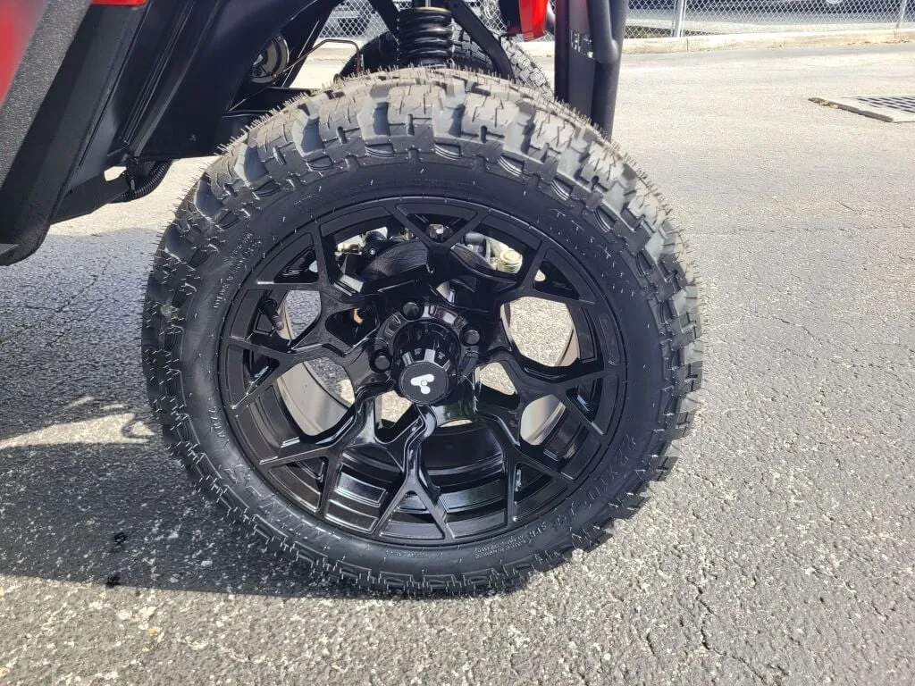 2026 ActivEV Pulse 4 Forward Lifted photo 9