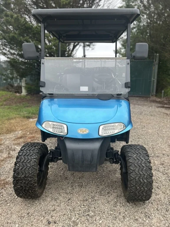 2013 E-Z-GO RXV photo 3