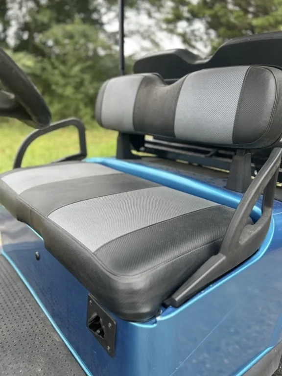 2013 E-Z-GO RXV photo 5