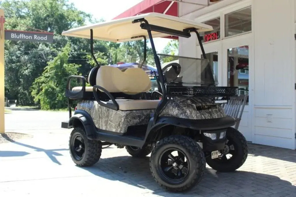 2017 Club Car Precedent photo 1