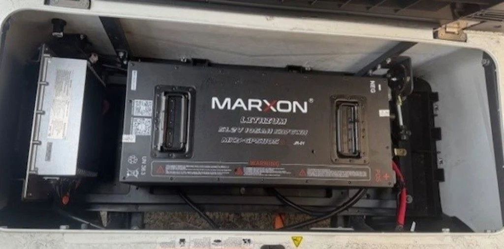 2026 Fusion 4 + 2 Passenger Lithium LSV photo 5