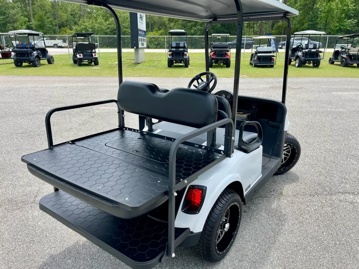 2021 E-Z-GO Freedom ELiTE Lithium photo 6