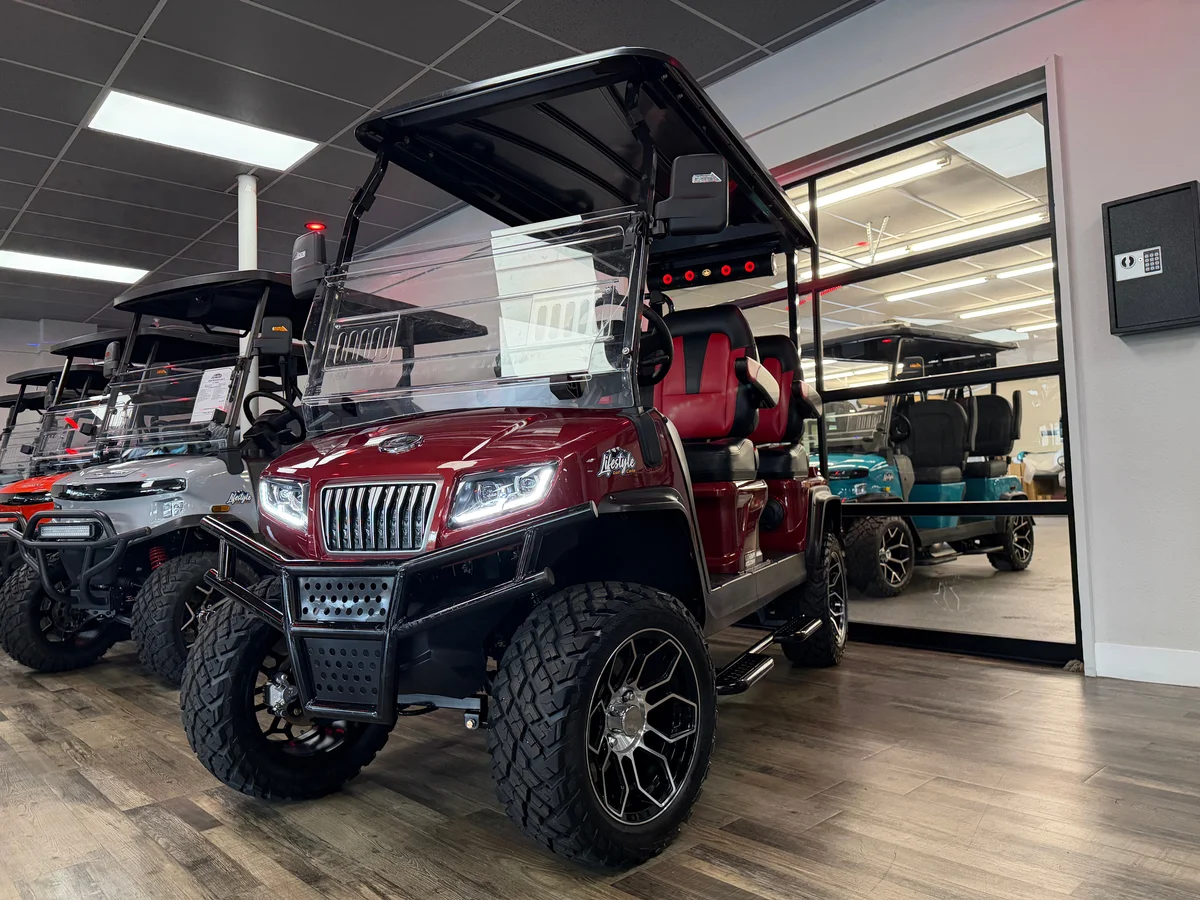 2024 Evolution Maverick 4 photo 2