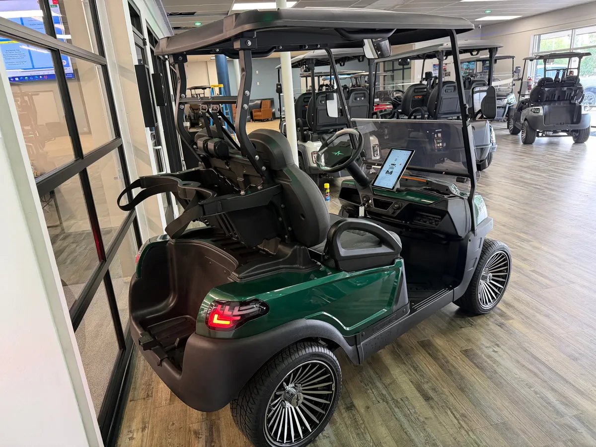 2026 Atlas Pro 2 Passenger photo 5