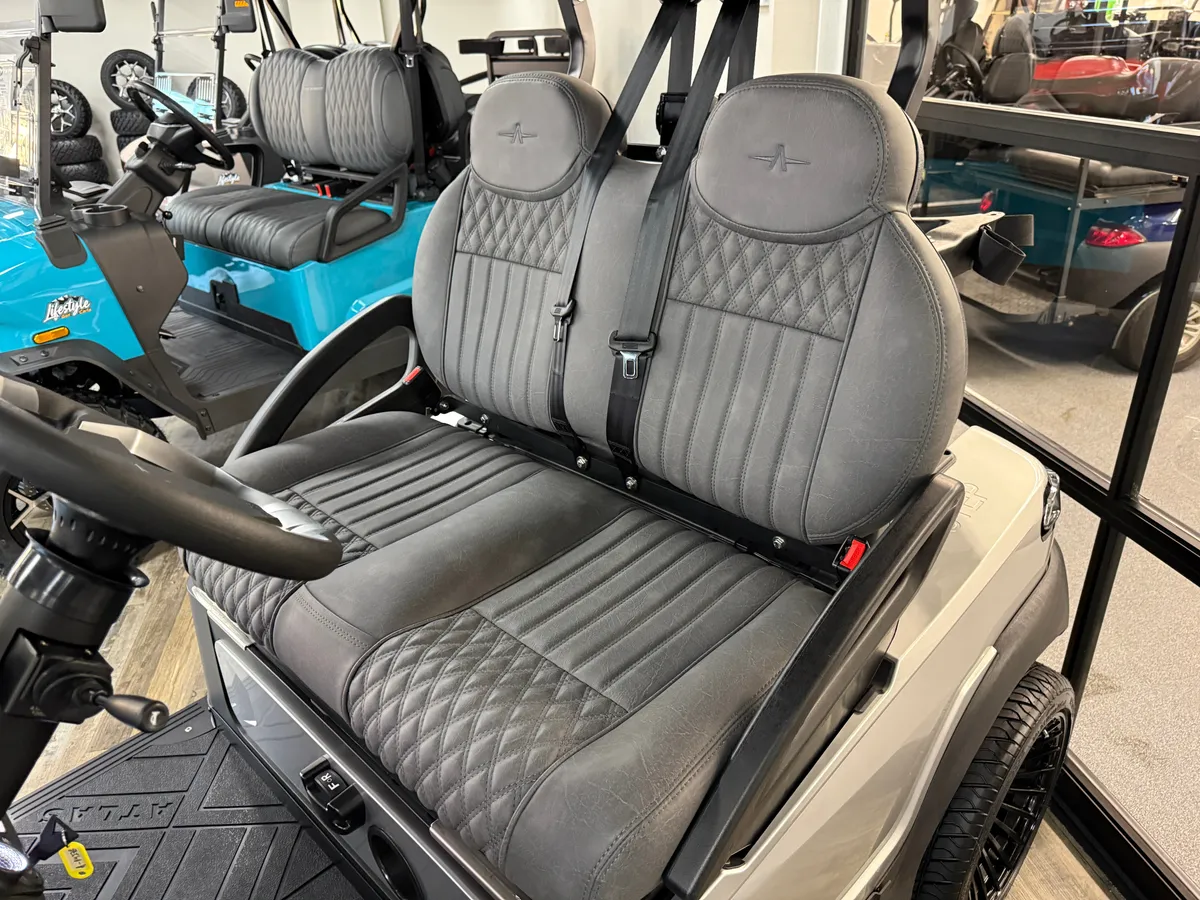 2026 Atlas Pro 2 Passenger photo 9